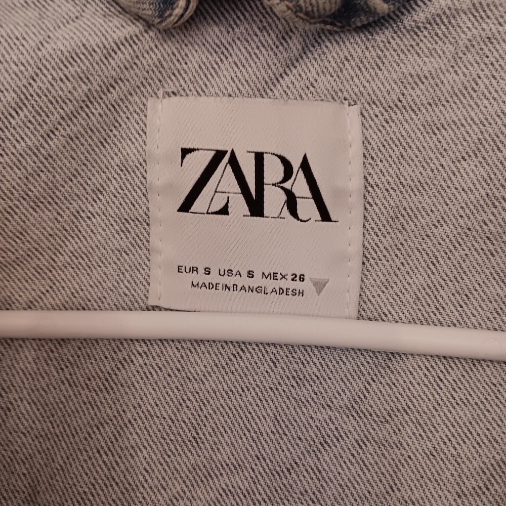 Zara Cropped Oversized Denim Jacket with Dior Pins - Picture 4 of 7